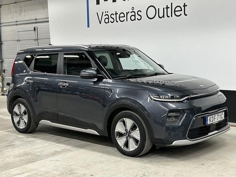 Grå Begagnad 2021 Kia Soul EV SUV | 139 900 kr (Marknadspris) - Bild 1/3