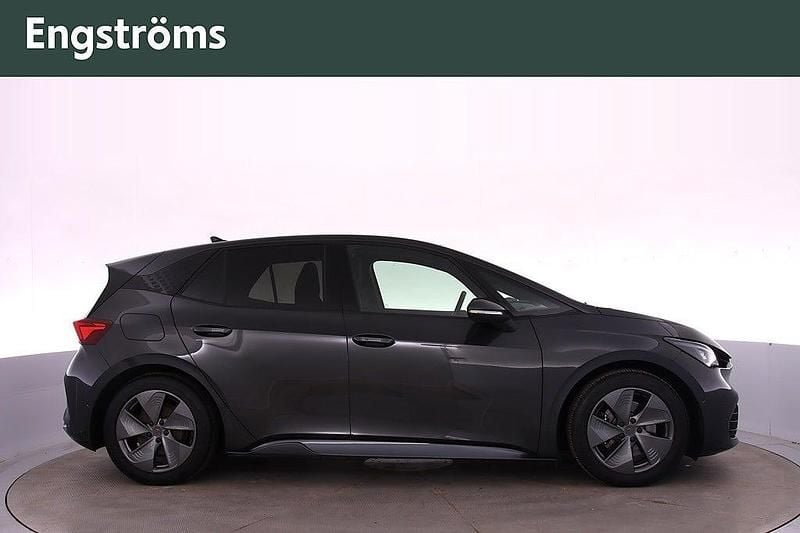 Begagnad Cupra Born 169 kW (231 HK) 2022 Quasar grey metallic Halvkombi