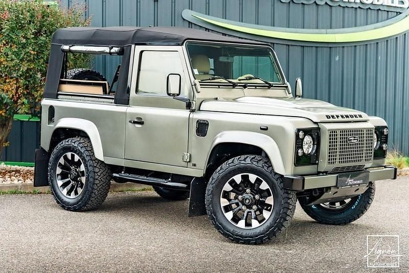 Begagnad Land Rover Defender 122 HK (89 kW) 2010 Grå SUV