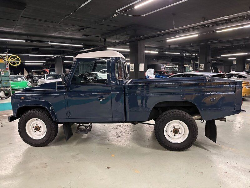 Begagnad Land Rover Defender 123 HK (90 kW) 2009 Blå SUV
