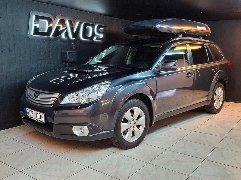 Mörkgrå (grå) Begagnad 2012 Subaru Outback SUV | 79 900 kr (Marknadspris) - Bild 1/4