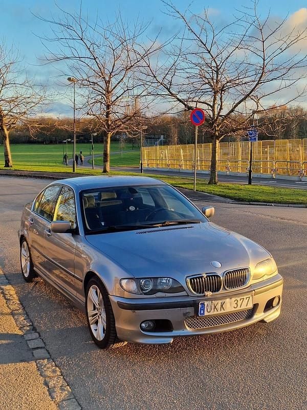 Begagnad BMW 320 M Sport 170 HK (125 kW) 2004 Grå Sedan