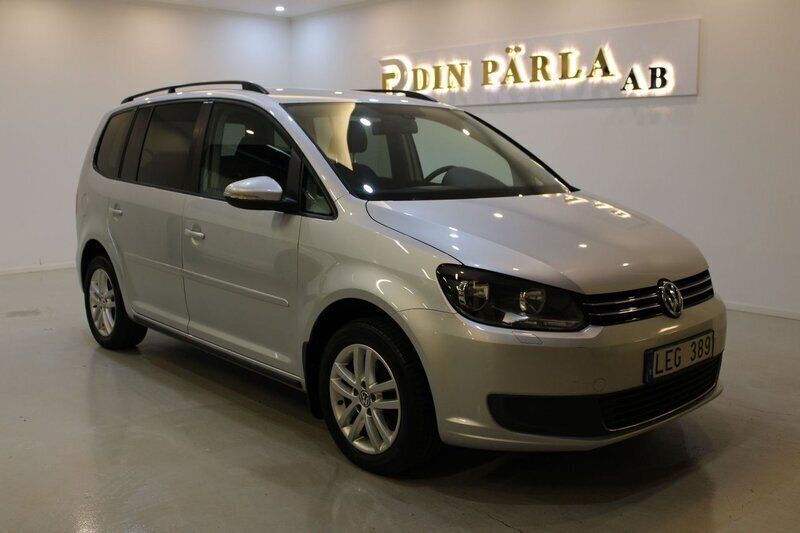 Silver Begagnad 2012 VW Touran Minibuss | 74 900 kr (Marknadspris) - Bild 1/4