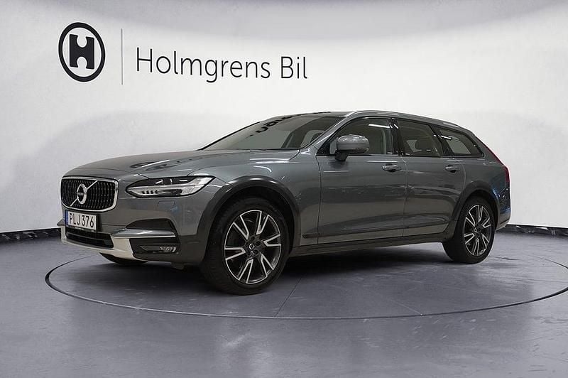 Grå Begagnad 2017 Volvo V90 CC Inscription Kombi | 299 900 kr (Marknadspris) - Bild 1/4