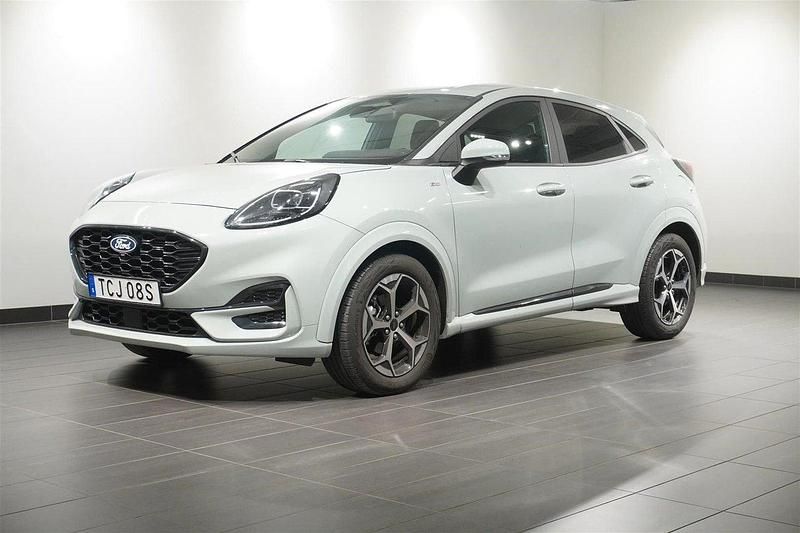 Grå Begagnad 2024 Ford Puma ST-Line Halvkombi | 269 900 kr (Marknadspris) - Bild 1/2