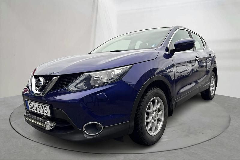 Blå Begagnad 2015 Nissan Qashqai SUV | 118 000 kr (Marknadspris) - Bild 1/4