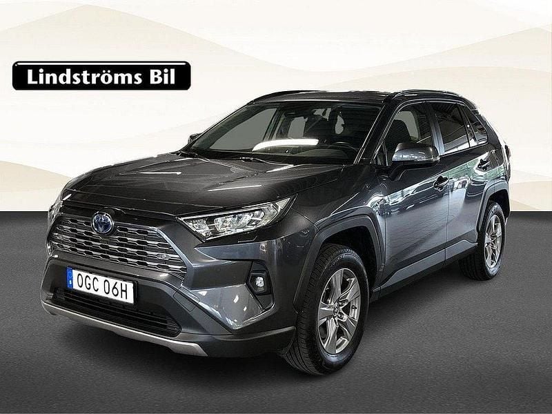 Mörkgrå Begagnad 2022 Toyota RAV4 Hybrid Active SUV | 369 000 kr (Marknadspris) - Bild 1/3