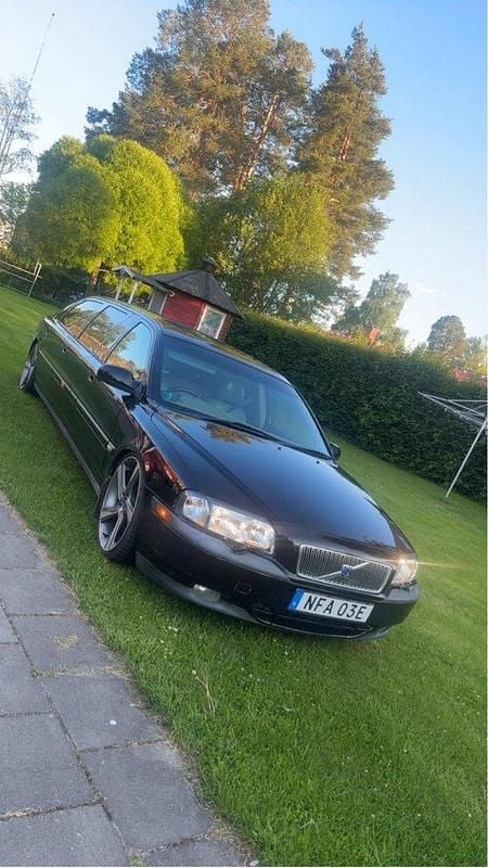 Begagnad 2001 Volvo S80 Sedan | 90 000 kr - Bild 1/2