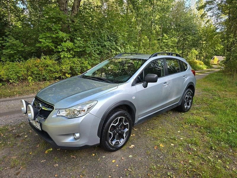 Silver Begagnad 2011 Subaru XV SUV | 89 900 kr (Lite dyr) - Bild 1/4