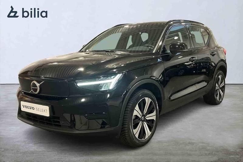 Svart Begagnad 2023 Volvo XC40 Single Motor SUV | 314 900 kr - Bild 1/1