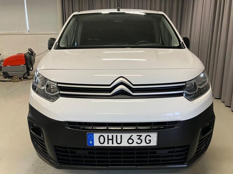 Begagnad Citroën Berlingo 102 HK (75 kW) 2021 Vit Minibuss