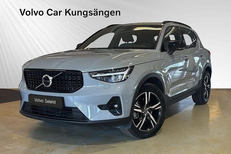Begagnad 2025 Volvo XC40 SUV | 409 900 kr (Marknadspris) - Bild 1/3