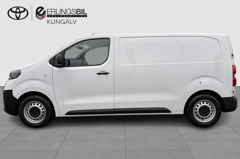 Begagnad Toyota Proace 121 HK (88 kW) 2024 Vit Minibuss