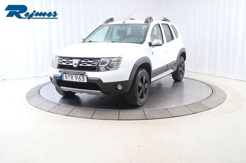 Vit Begagnad 2016 Dacia Duster Adventure SUV | 119 800 kr (Marknadspris) - Bild 1/4