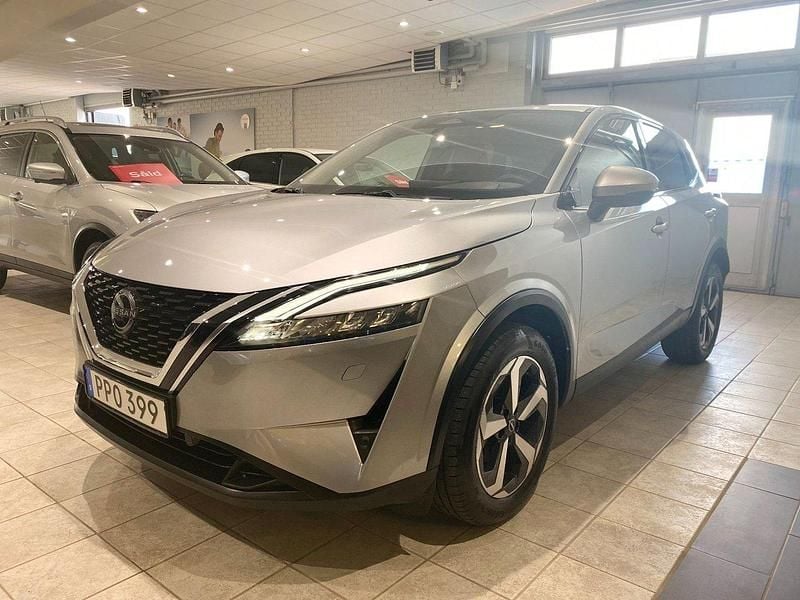 Silver Begagnad 2023 Nissan Qashqai N-Connecta SUV | 329 900 kr (Lite dyr) - Bild 1/4