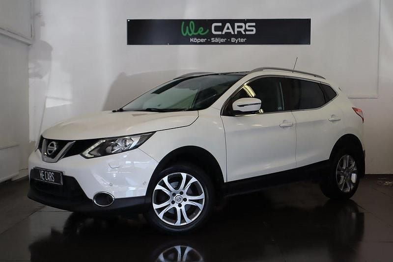 Vit Begagnad 2016 Nissan Qashqai SUV | 149 900 kr (Lite dyr) - Bild 1/4