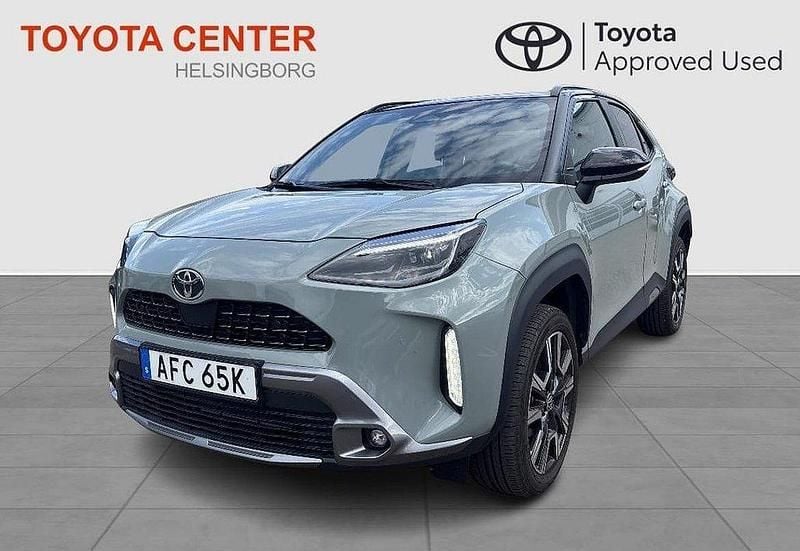 Grön Begagnad 2024 Toyota Yaris Cross Edition SUV | 369 900 kr (Lite dyr) - Bild 1/4