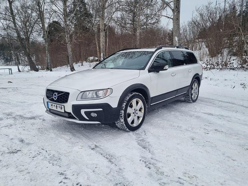 Begagnad 2015 Volvo XC70 Summum | 159 900 kr - Bild 1/4
