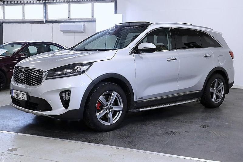 Begagnad Kia Sorento GT-Line 200 HK (147 kW) 2019 Grå SUV