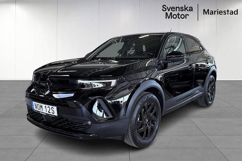 Svart Begagnad 2022 Opel Mokka GS Line SUV | 209 500 kr (Bra pris) - Bild 1/4