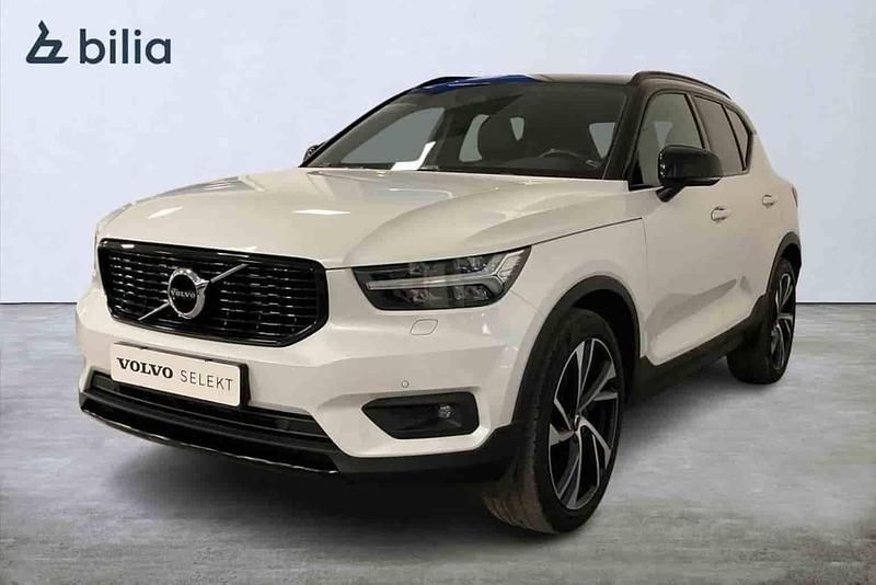 Vit Begagnad 2020 Volvo XC40 SUV | 349 900 kr - Bild 1/1
