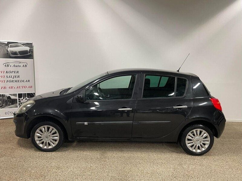 Svart Begagnad 2008 Renault Clio R.S. R.S. Halvkombi | 39 900 kr - Bild 1/4
