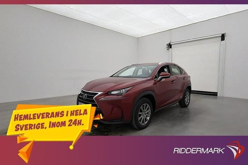 Begagnad Lexus NX300h 197 HK (144 kW) 2016 Röd SUV