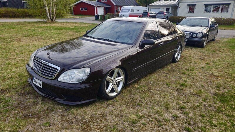 Brun Begagnad 2005 Mercedes S55 AMG AMG Sedan | 179 000 kr - Bild 1/4