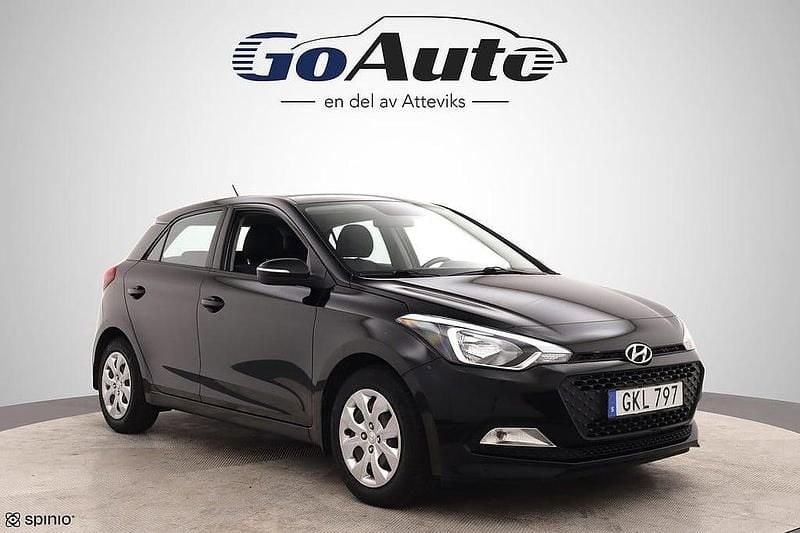 Svart Begagnad 2018 Hyundai i20 Comfort Halvkombi | 109 500 kr (Marknadspris) - Bild 1/3