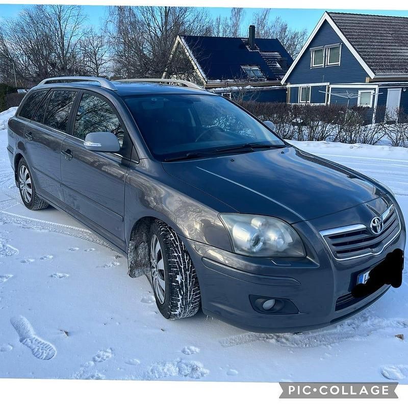 Begagnad Toyota Avensis 147 HK (108 kW) 2008 Kombi