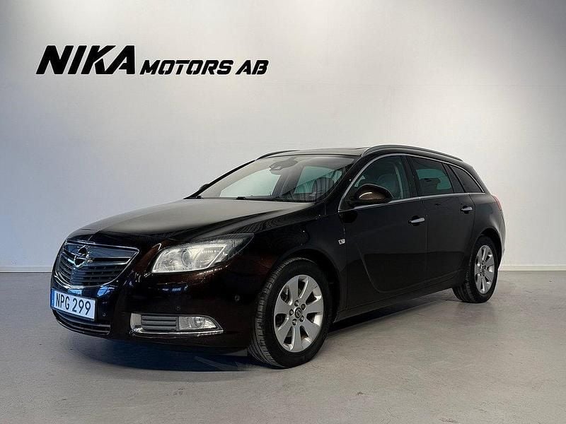 Brun Begagnad 2013 Opel Insignia Cosmo Kombi | 59 900 kr (Marknadspris) - Bild 1/4