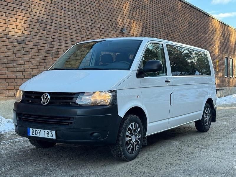 Begagnad VW Caravelle Trendline 140 HK (102 kW) 2014 Vit Minibuss