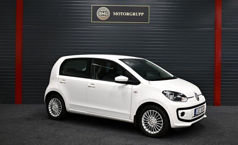 Vit Begagnad 2013 VW up! high up! Halvkombi | 64 900 kr (Marknadspris) - Bild 1/4