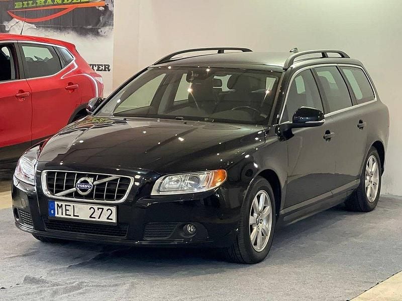 Svart Begagnad 2011 Volvo V70 Momentum Kombi | 119 900 kr (Lite dyr) - Bild 1/4