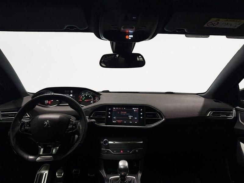 Begagnad Peugeot 308 GT-line 131 HK (96 kW) 2019 Silver/grå Halvkombi