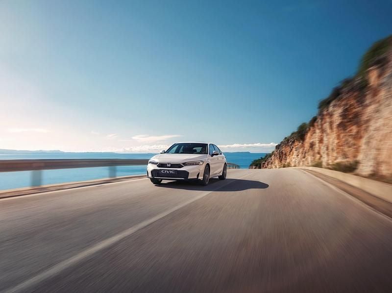 Ny Honda Civic Elegance 2026 Halvkombi