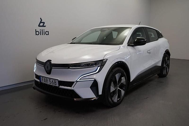Vit Begagnad 2022 Renault Mégane IV Equilibre Halvkombi | 239 500 kr (Superpris) - Bild 1/4