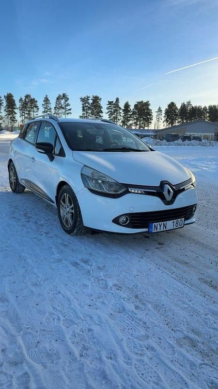 Begagnad Renault Clio IV 90 HK (66 kW) 2014 Vit Kombi