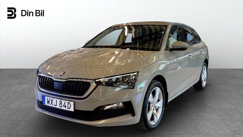 Grå Begagnad 2022 Skoda Scala Style Halvkombi | 189 900 kr (Marknadspris) - Bild 1/4