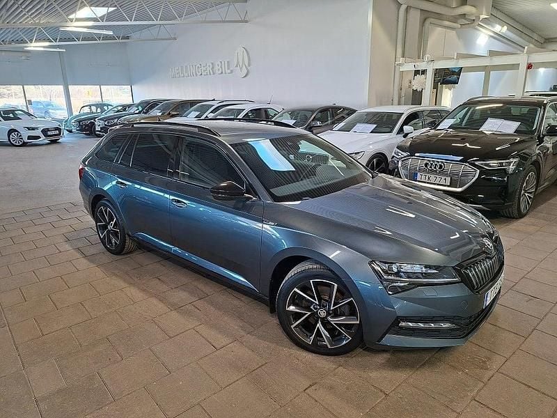 Begagnad Skoda Superb SportLine 218 HK (160 kW) 2022 Grå Kombi