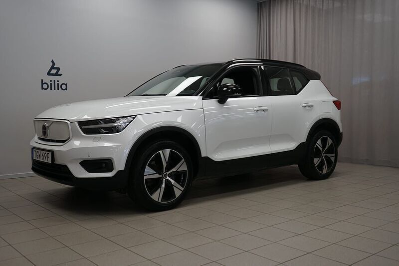Vit Begagnad 2021 Volvo XC40 Plus SUV | 319 900 kr - Bild 1/3