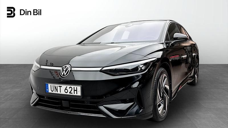 Svart Begagnad 2023 VW ID.7 Pro Performance Halvkombi | 539 900 kr (Bra pris) - Bild 1/4
