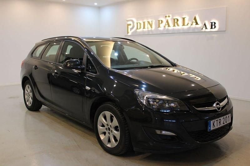 Svart Begagnad 2015 Opel Astra Kombi | 64 900 kr (Marknadspris) - Bild 1/4