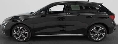 Svart Begagnad 2023 Audi A3 Sportback Comfort Halvkombi | 262 000 kr (Marknadspris) - Bild 1/4