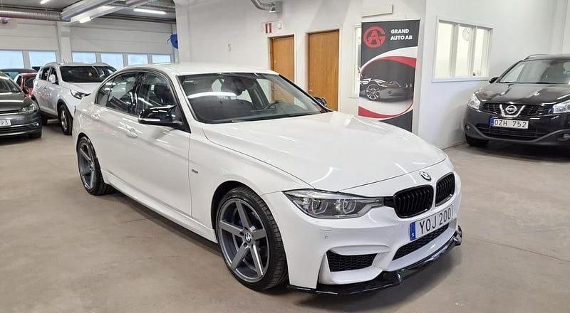 Begagnad BMW 318 Sport Line 150 HK (110 kW) 2018 Vit Sedan
