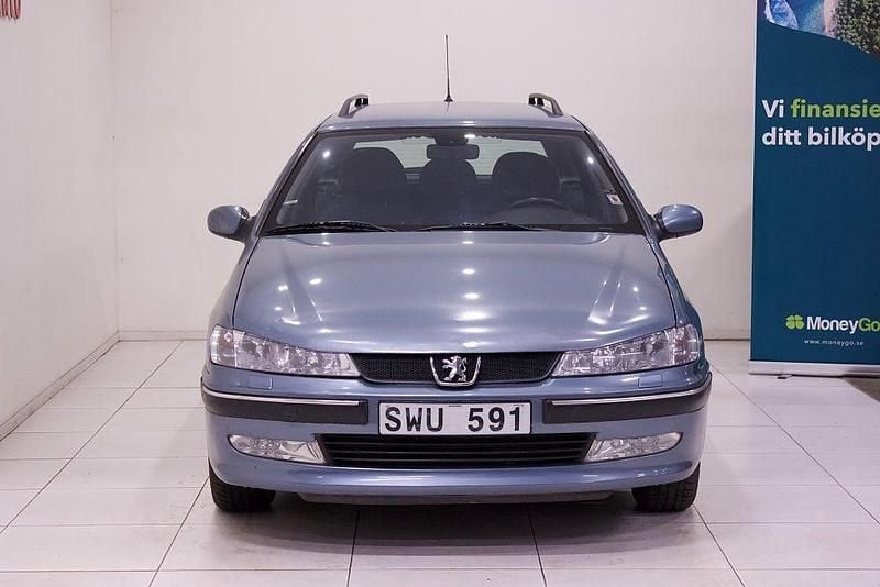 Begagnad Peugeot 406 136 HK (100 kW) 2001 Ljusblå Kombi