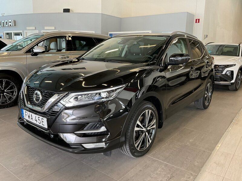 Svart Begagnad 2019 Nissan Qashqai Tekna SUV | 179 900 kr (Marknadspris) - Bild 1/4