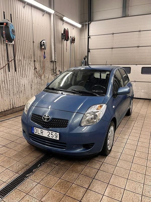 Begagnad 2007 Toyota Yaris | 22 000 kr (Bra pris) - Bild 1/4