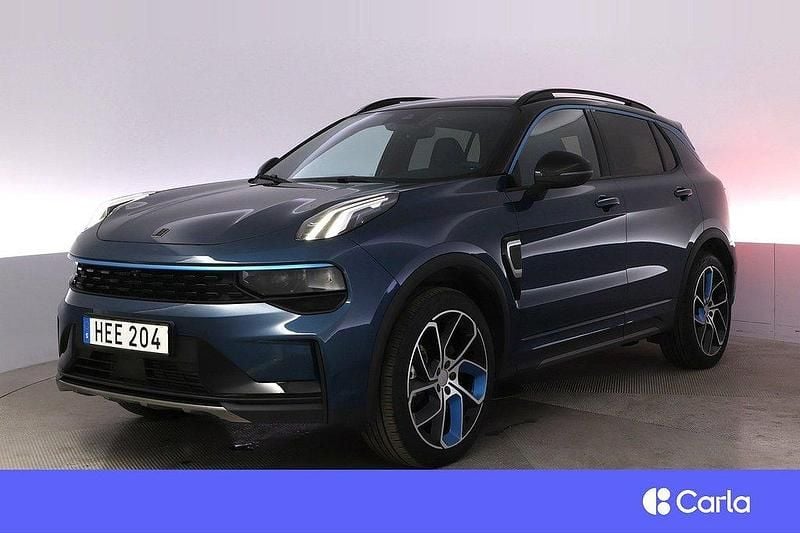 Blå Begagnad 2022 Lynk & Co 01 SUV | 292 900 kr (Marknadspris) - Bild 1/4