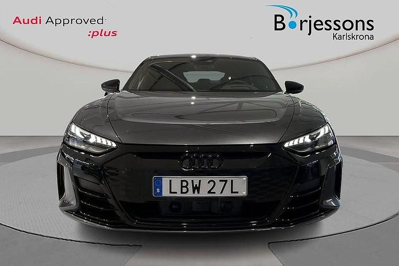 Begagnad Audi e-tron Advanced Plus 475 kW (646 HK) 2023 Grå SUV